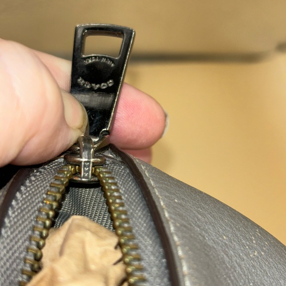 Coach Purse Gray Leather Dufflette 21377 Crossbody Shoulder Bag - Picture 4 of 10